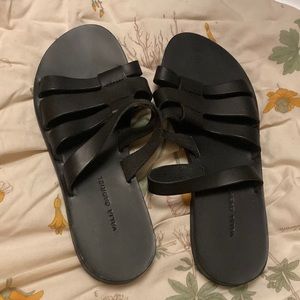 Valia Gabriel sandals